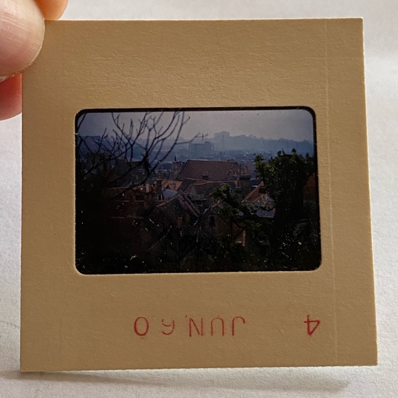 15 Kodachrome Transparency Slides from 1960 England - Picture 14 of 16